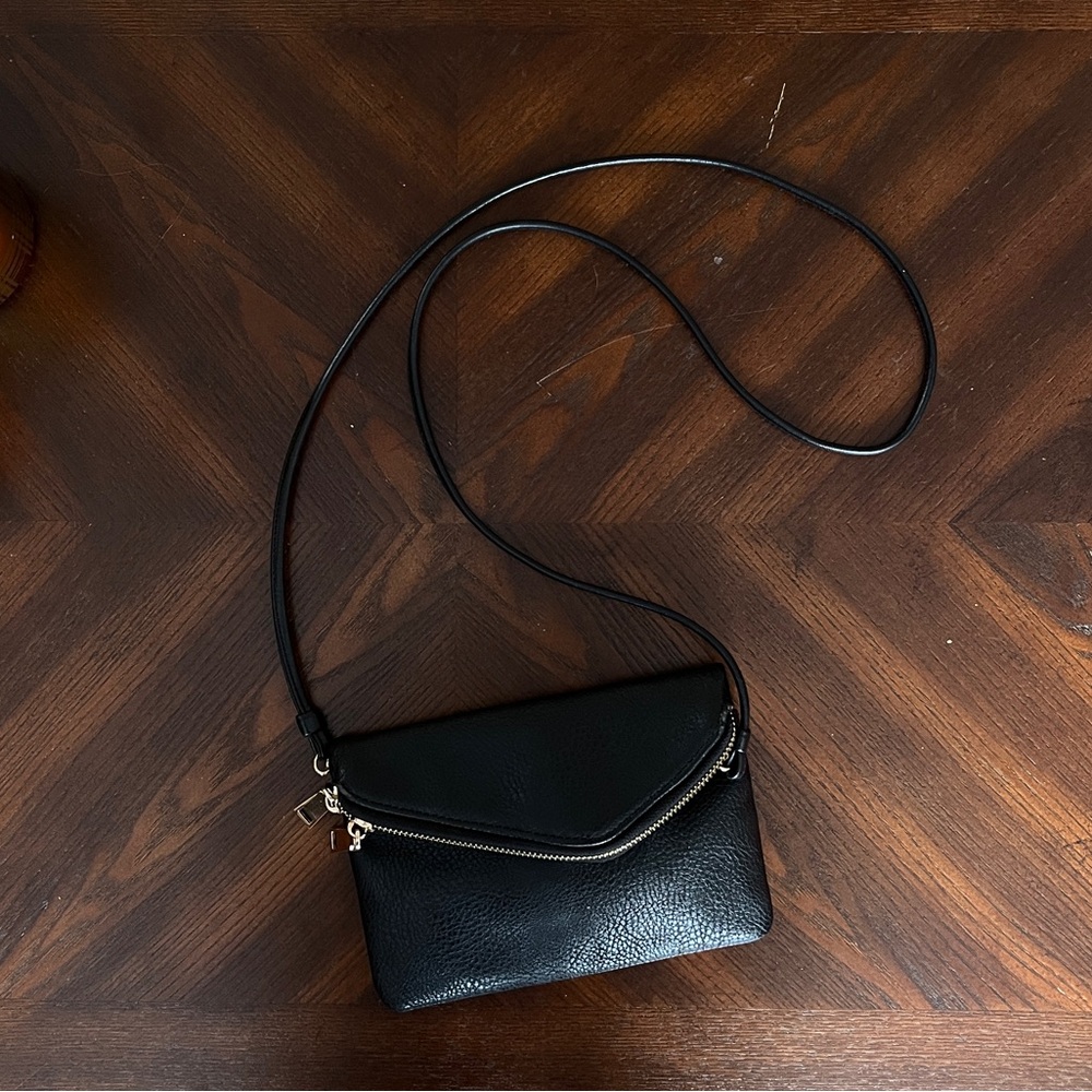 Urban Expressions Crossbody